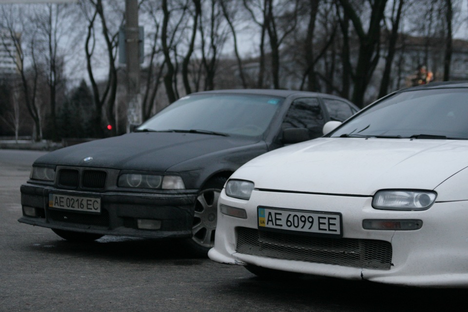 Просто фото Mazda vs BMW:) 1