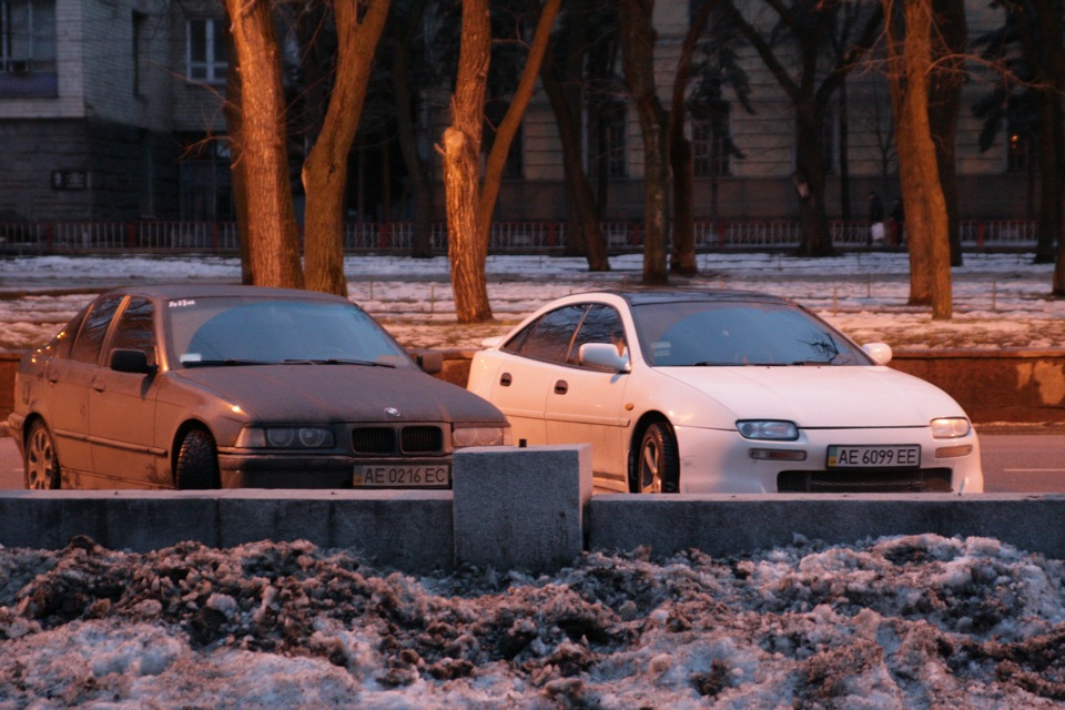 Просто фото Mazda vs BMW:) 4