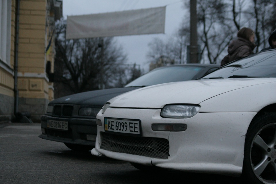 Просто фото Mazda vs BMW:) 3