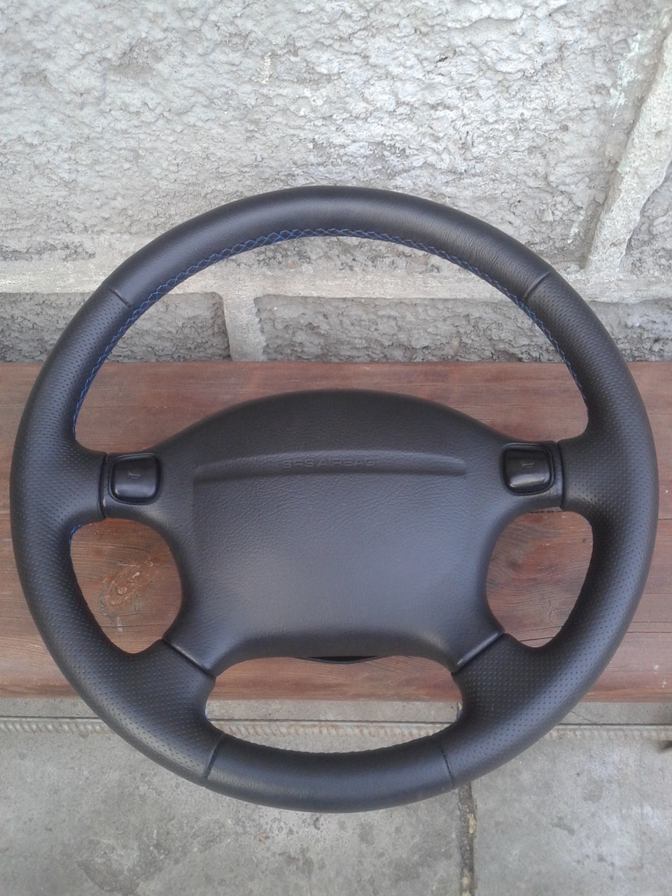 тимчасовий запис: продам кермо Mazda 323F BA 2