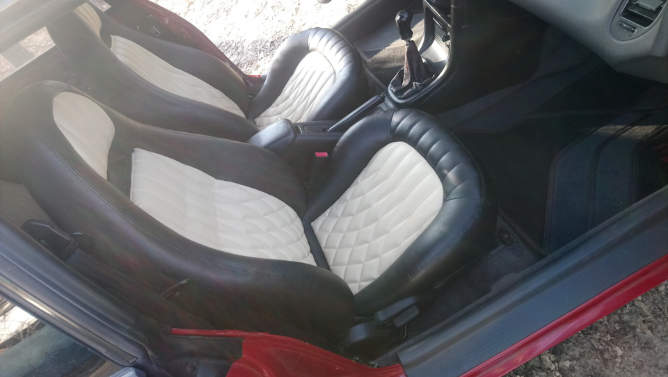 Сидіння від mazda mx3 для mazda 323f ba 2