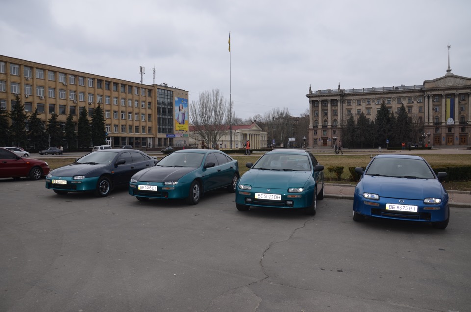 Зліт Mazda 323 F. 4