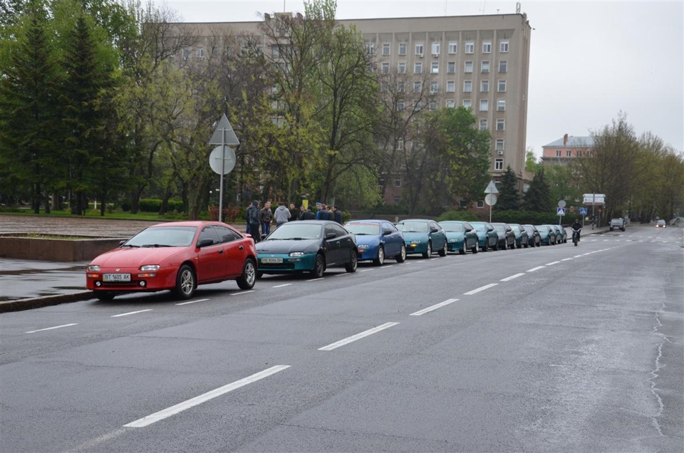 Зліт Mazda 323F BA 2016. 3