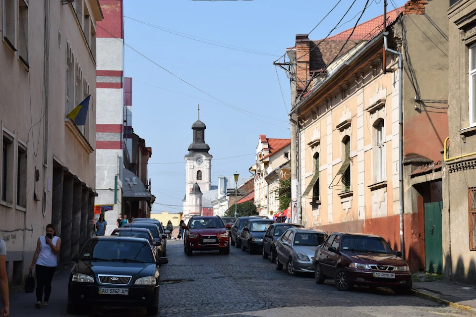 Одеса — Львів — Жденієво — Ужгород — Мукачево — Івано-Франківськ — Кам'янець-Подільський — Вінниця — Одеса