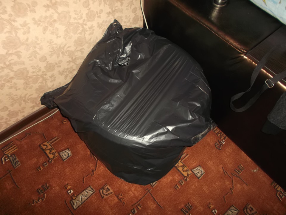 Купив 2 колеса зимової гуми Pneumant 185 65 r14, двірнички прикупив Denso Wiper blade? ну і подарунок вологі рушники)))) 1