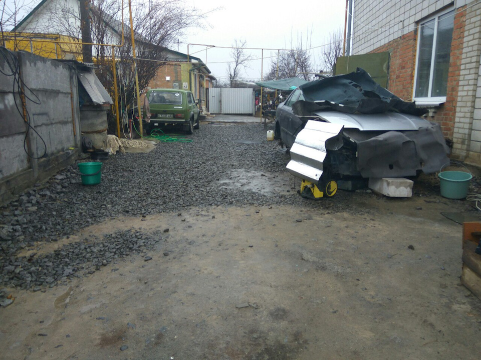 Поїздка на розбирання ч.1 (Знайшов елементи, що не дістають) 2
