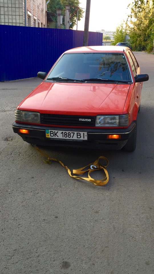 Один день з Mazda 323 BF 1