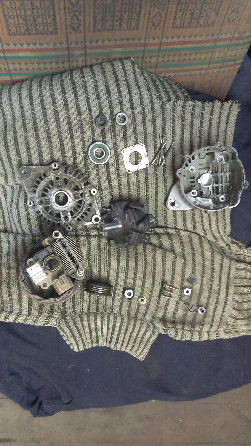 ремонт генератора mazda 323 f ba своїми руками))) 2