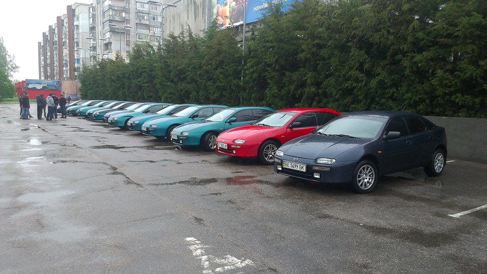 зустріч(2) Mazda 323 F ba 1