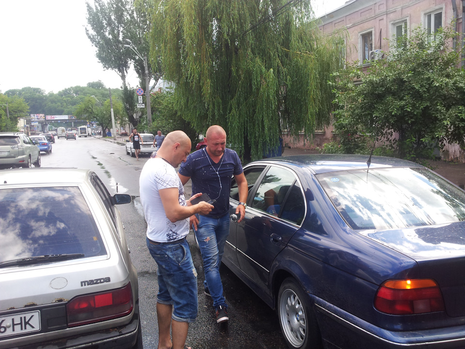 Лихие парни на BMW 5