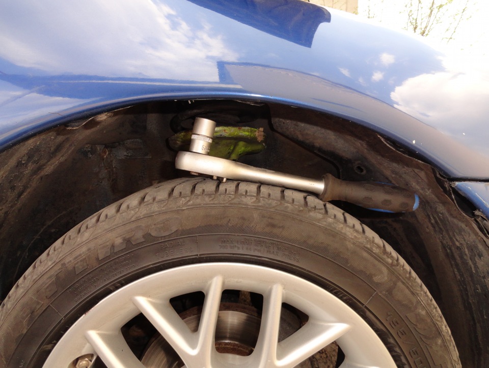 Установка стоек mazda speed tokico 5