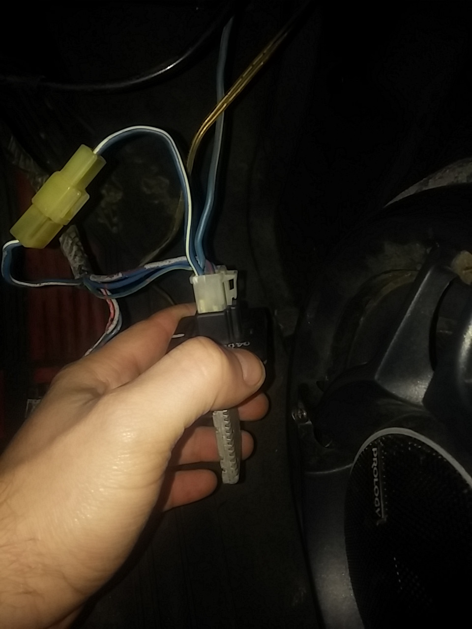 Регулятор швидкості вентилятора пічки Mazda 323BF 2