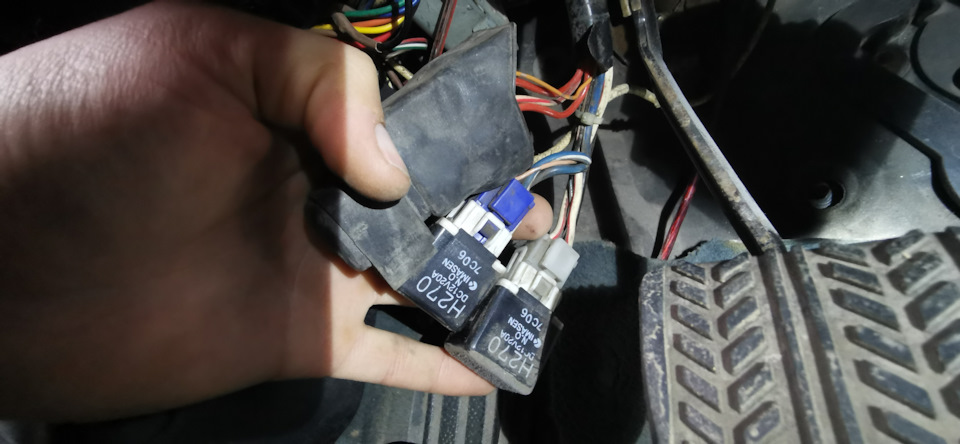 Блін пропала іскра на автомобілі мазда 323 2.0v6 3