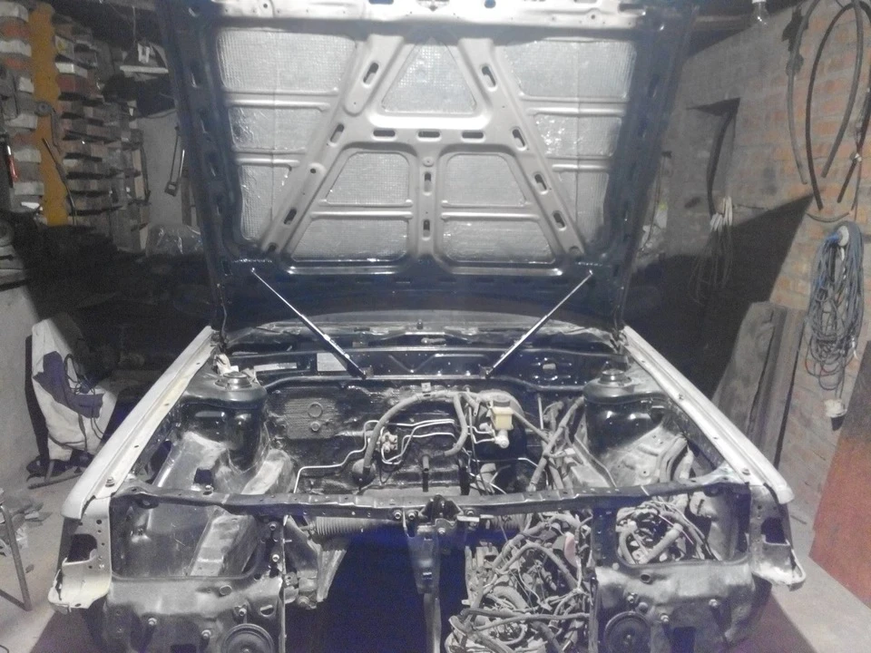 Авто відкриття капота!)