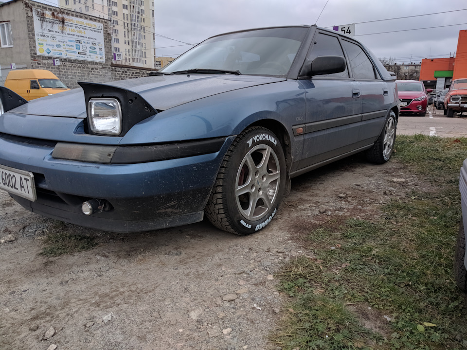 Білі літери. Дитинство в ж*** заграло. 3