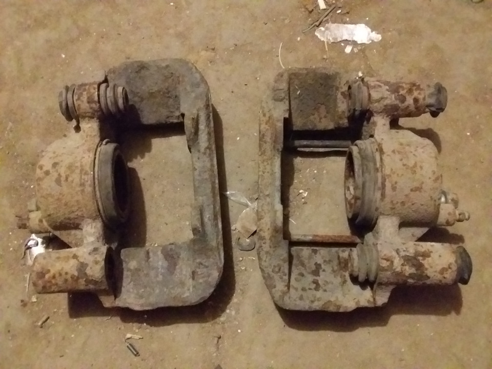 Супорти передні 14 22V ПР0Д@М 1