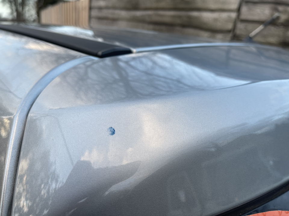 Встановлення спойлера Mazda 5 CW 2