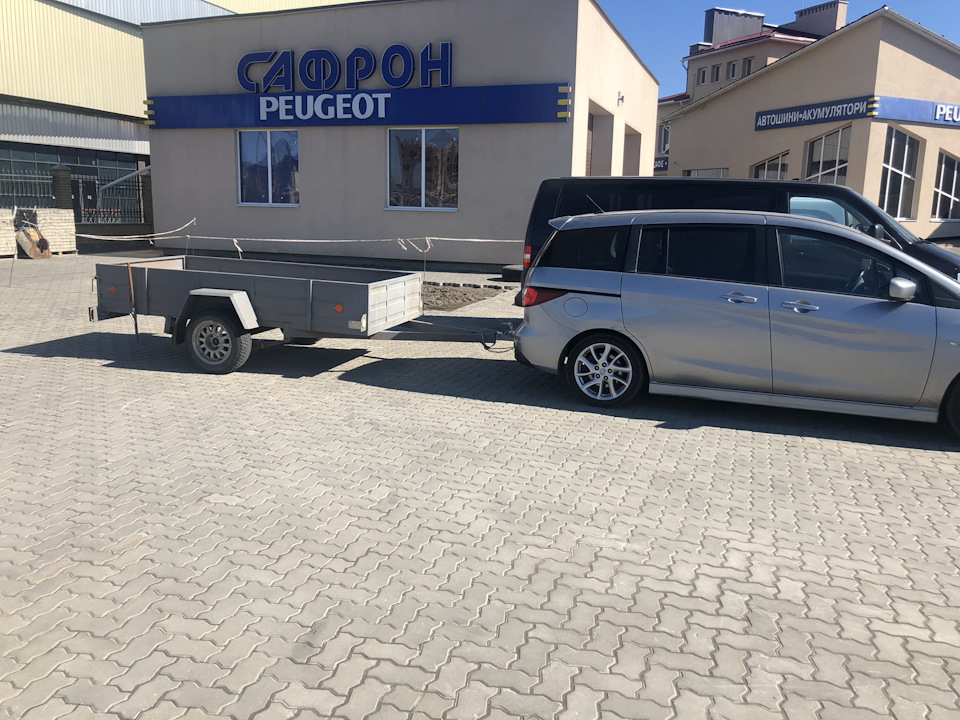 З наявністю мінівену міняти гуму стало простіше 2