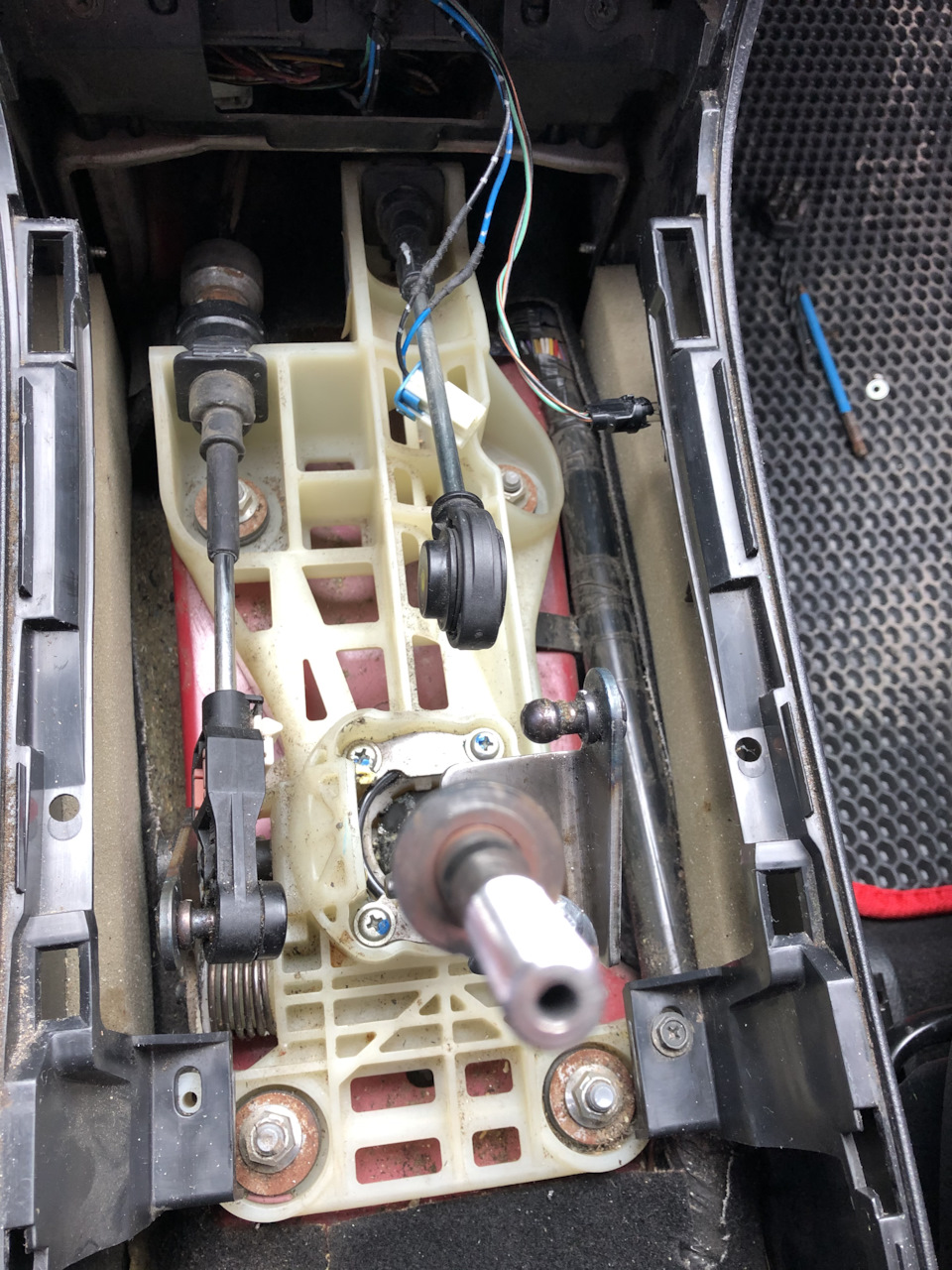 №10 - Short Shifter 3