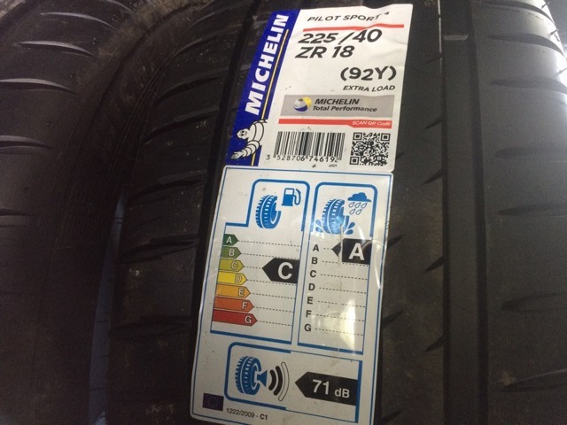 Літня гума Michelin Pilot Sport 4 2