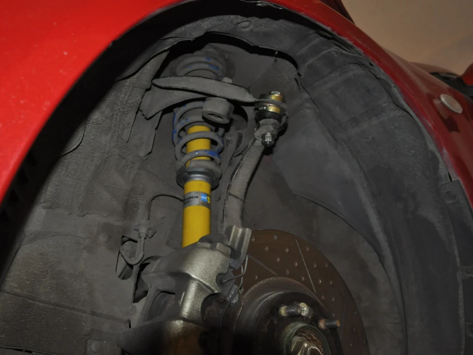 Встановлення амортизаторів Bilstein B8 Sprint