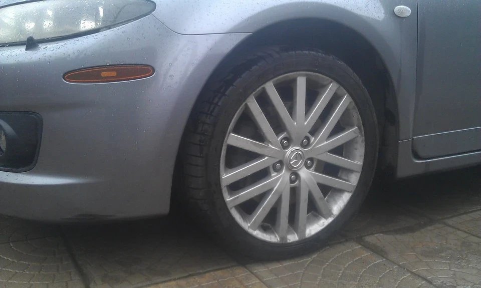 GoodYear Eagle F1