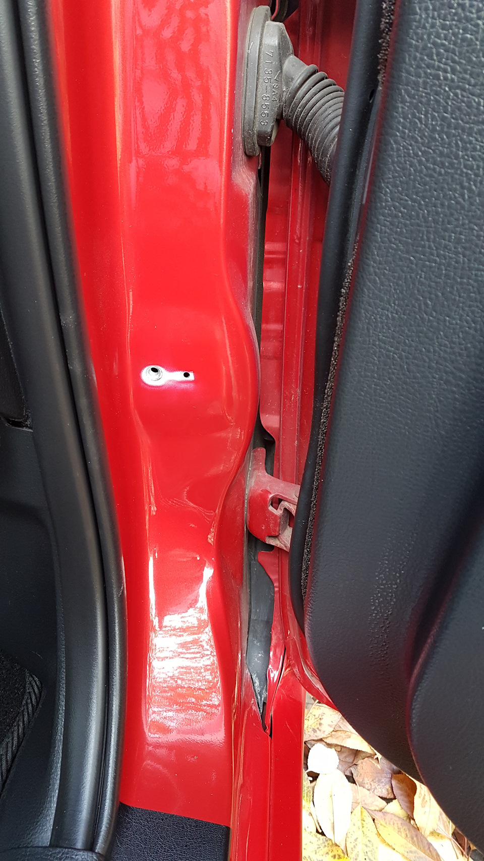 Відновлення фіксаторів дверей, болячка MAZDA 1