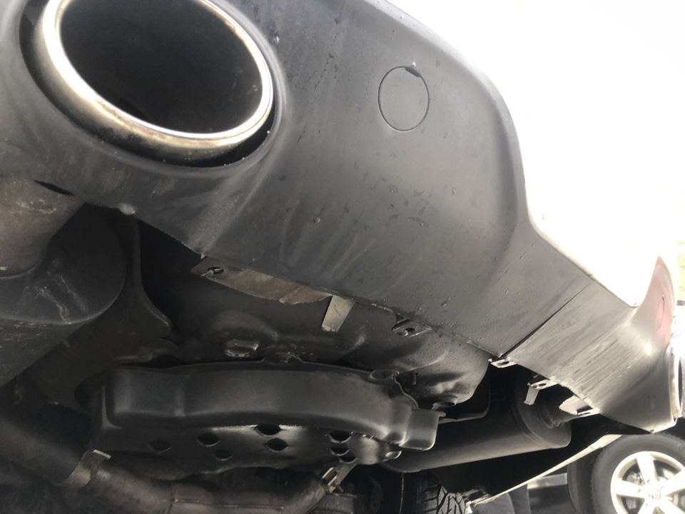 Повний вихлоп 2.5' Magnaflow 3