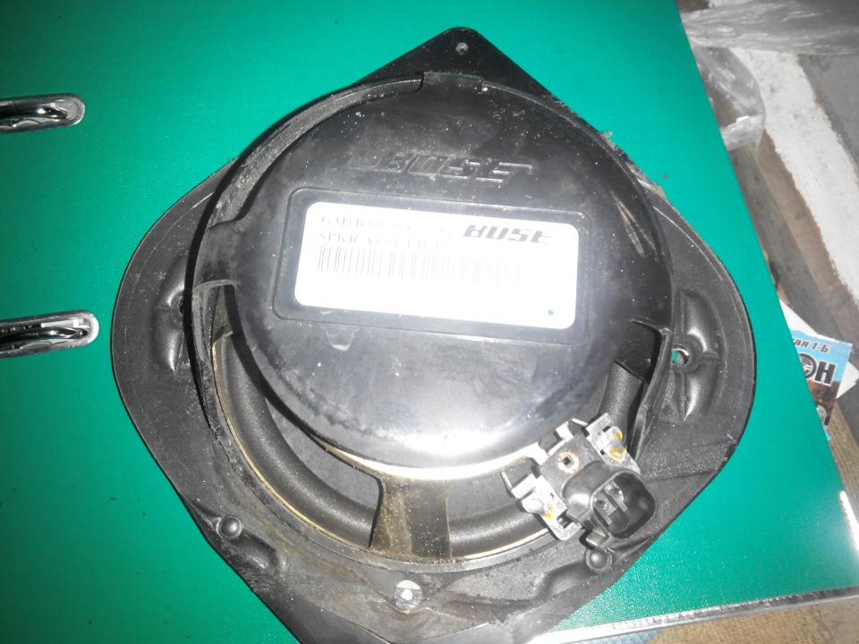 Поставил динамики BOSE 3