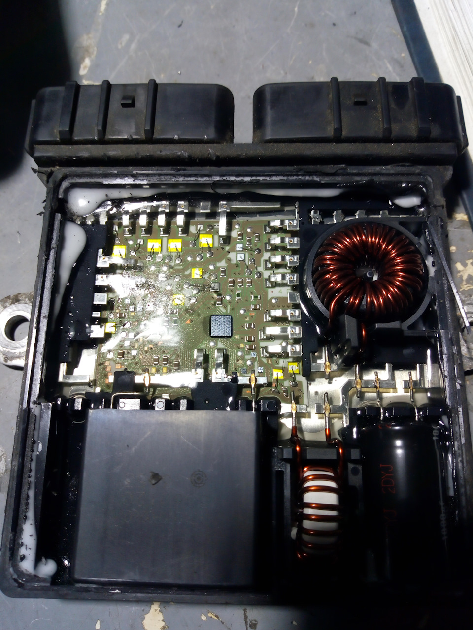 Блок IDM Мазда 6 RF5C 2