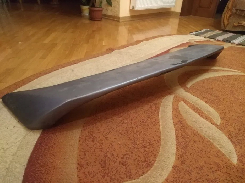 Чи відрізняється спойлер для седана та хетчбека? 2