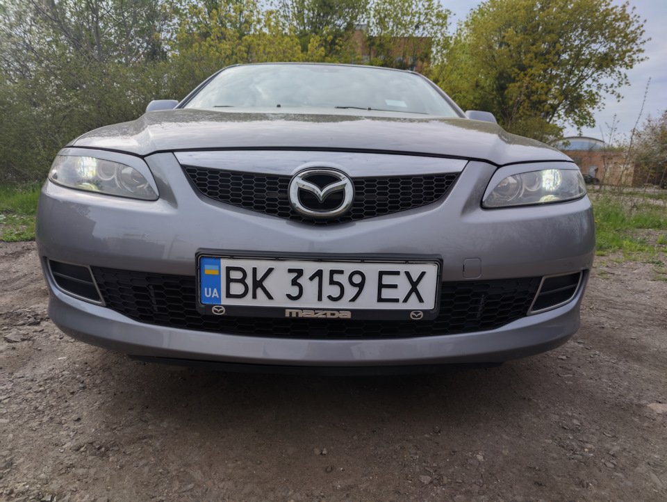 Рамка під номерний знак Mazda 3