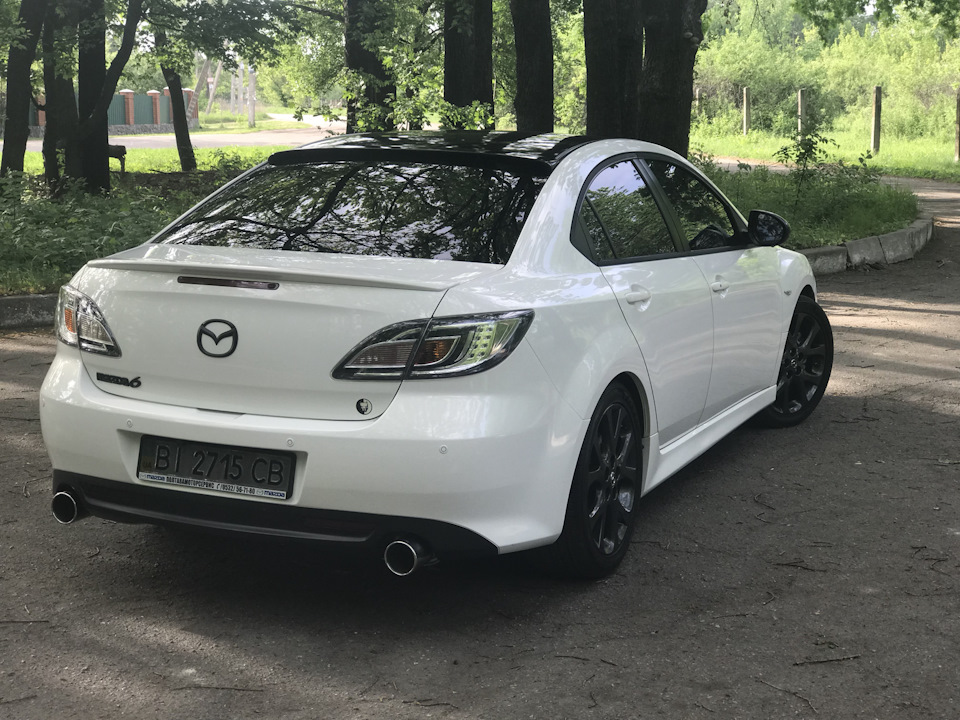 Прокотився лісом, та й природно пару фоток на айфошу запилив;) 2