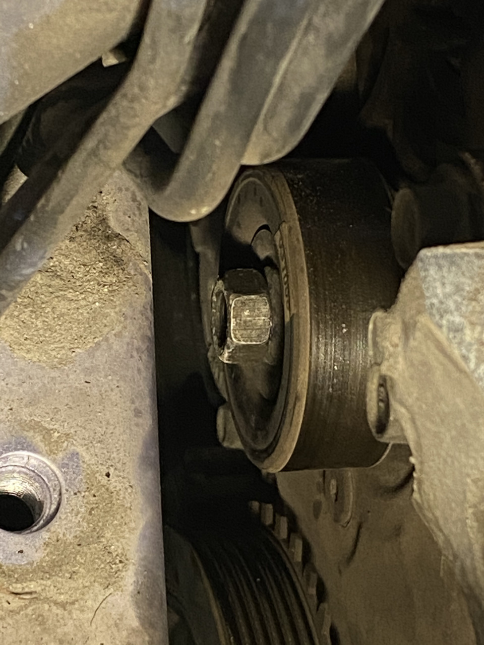 Заміна Ременю та підшипників роликів 2