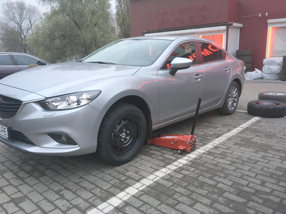 Поставив сталеві диски R16 1