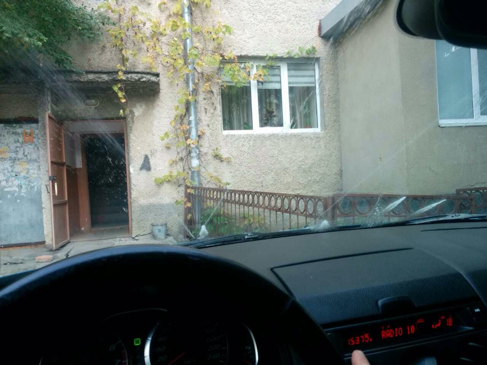 Вієрні форсунки омивача від Mitsubishi Galant 1