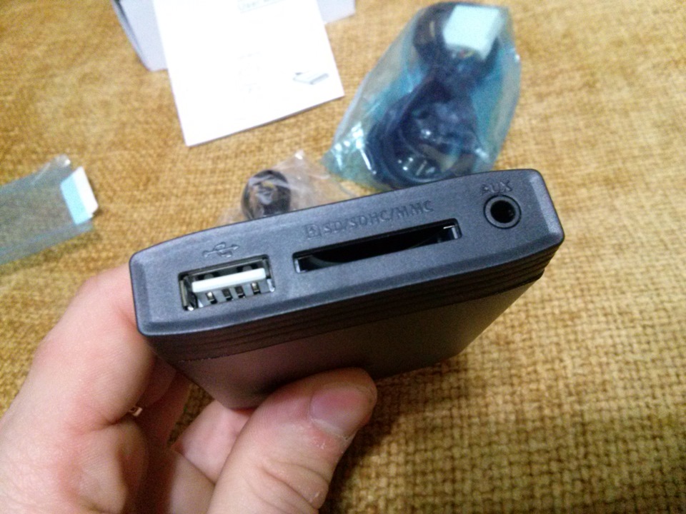 MP3 адаптер Yatour YT-M06 2