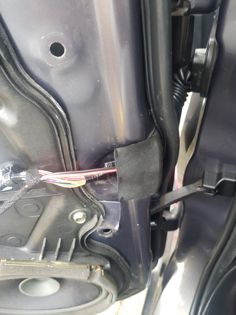 Встановлення гнучкого LED в Mazda 6 GG 1