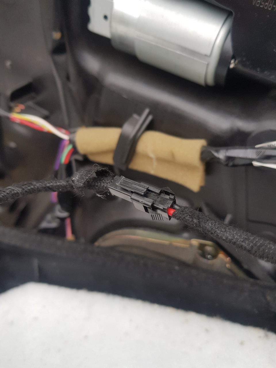Встановлення гнучкого LED в Mazda 6 GG 5