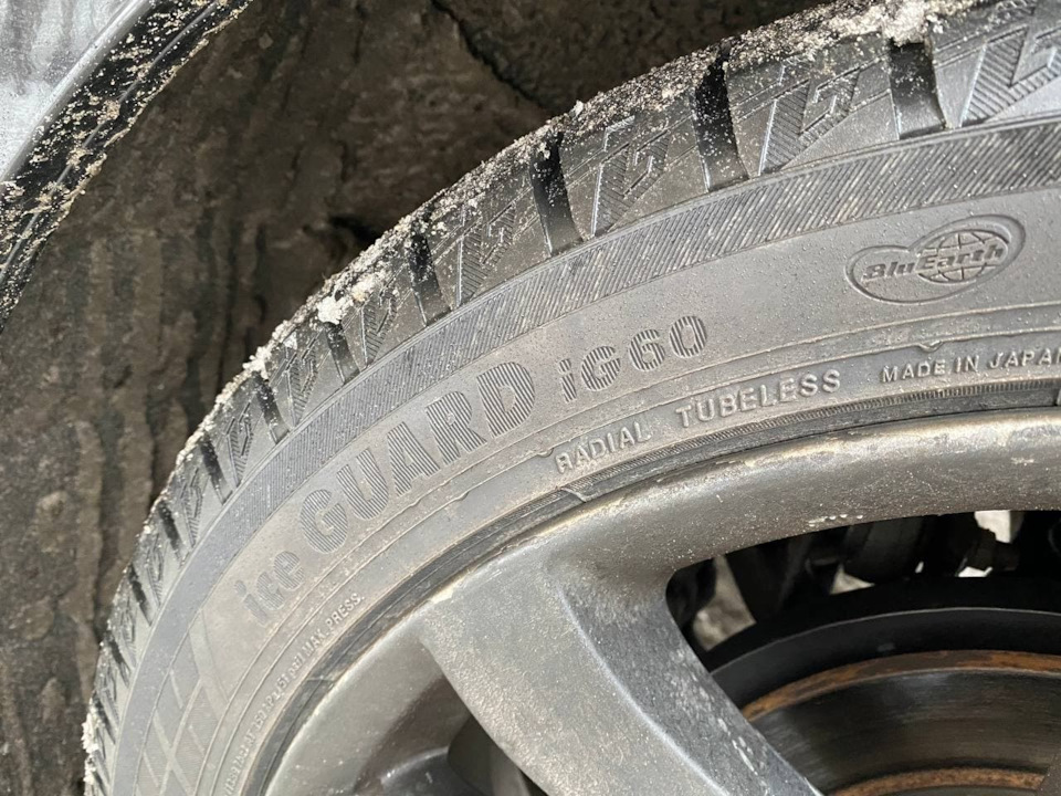 Зимова гума YOKOHAMA Ice Guard IG60 4