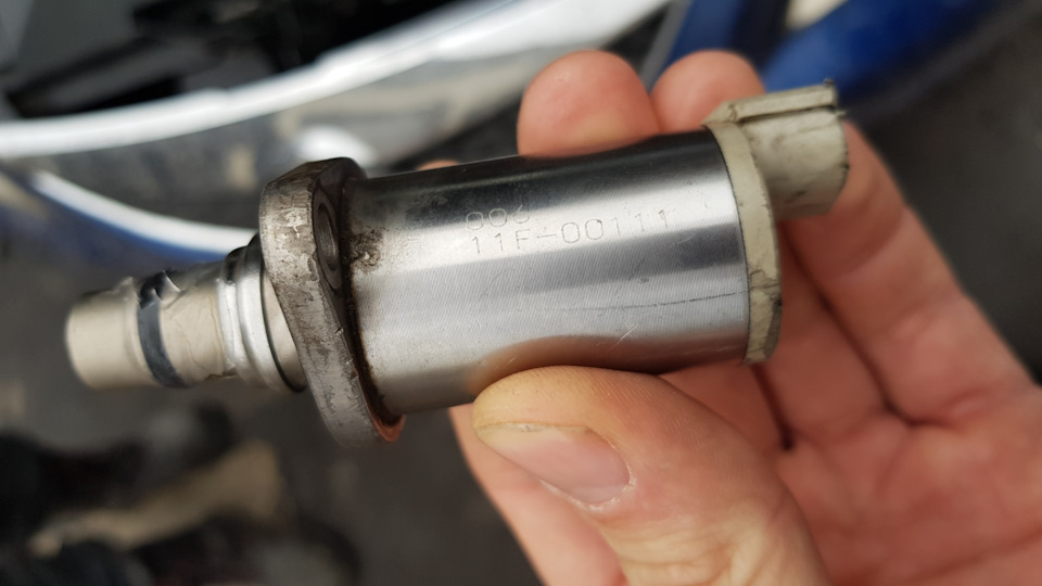 #5.1 Форсунки Denso зливають у зворотний бік дизель Мазда 6 RF5C 5