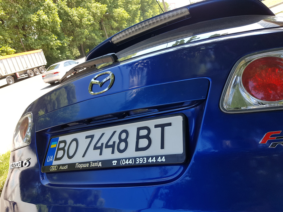 Спойлер, перефарб потріскав лак Mazda 6 gy Wagon 5