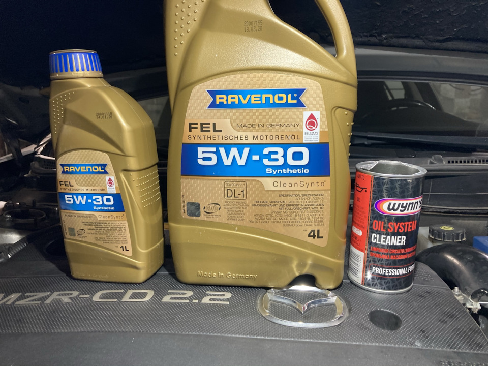 Планова заміна моторного масла.Пробую Ravenol FEL SAE 5W-30 3