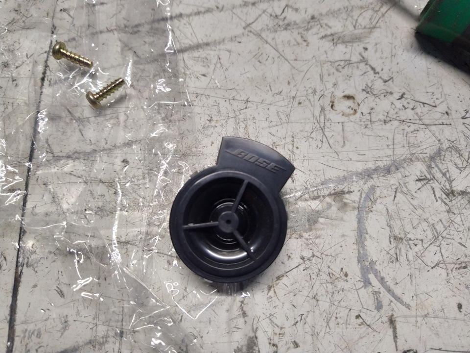 Піщалки та передні динаміки Bose 5