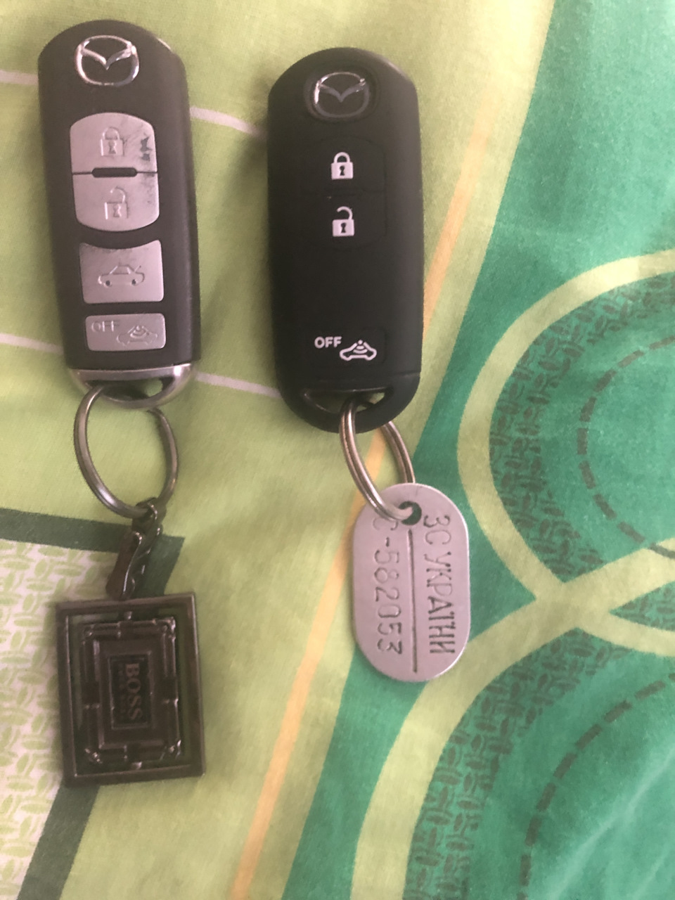 Замиготів червоненький діод на ключі (мазда безключова) 2