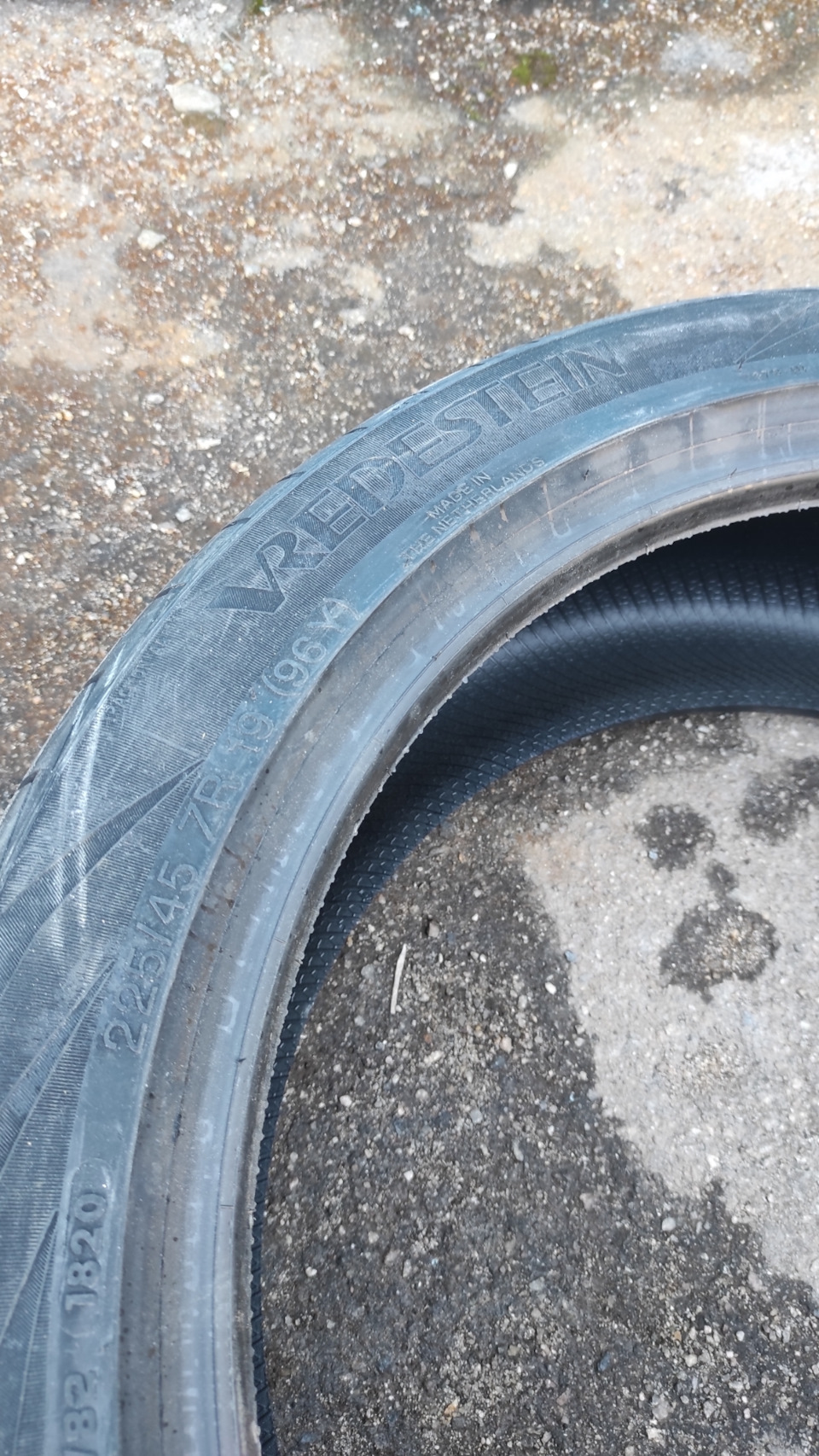 Vredestein ultrac vorti 225/45R19 3