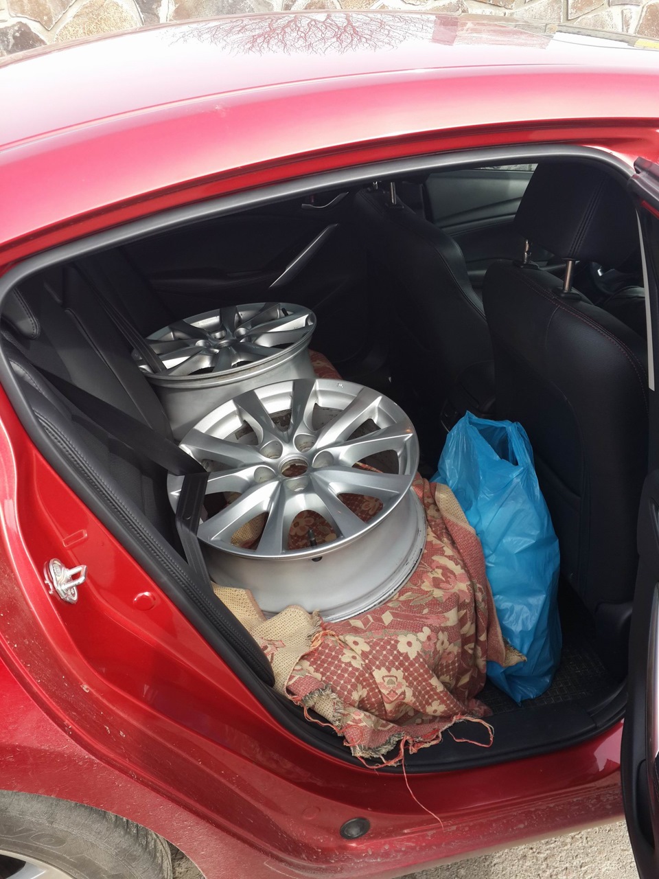 Купив оригінальні Mazda R17 7.5J ET50 2
