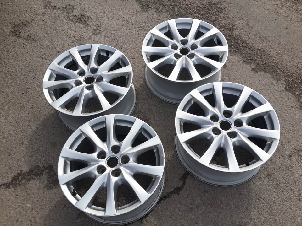 Купив оригінальні Mazda R17 7.5J ET50 1