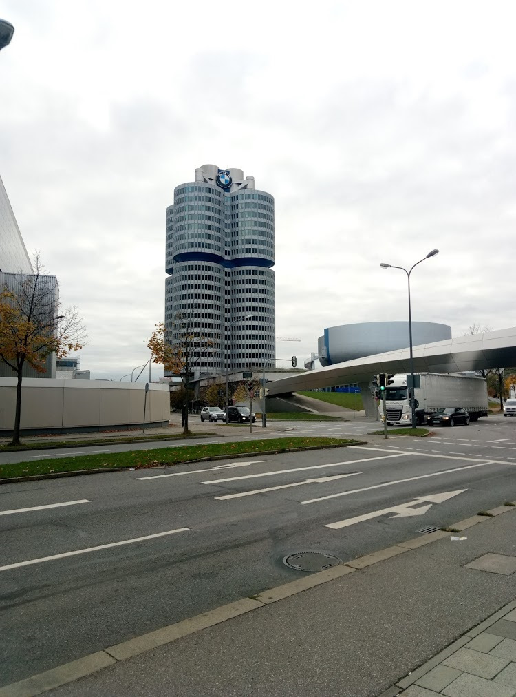 Був у Мюнхені, навідався до BMW museum munich 1 1
