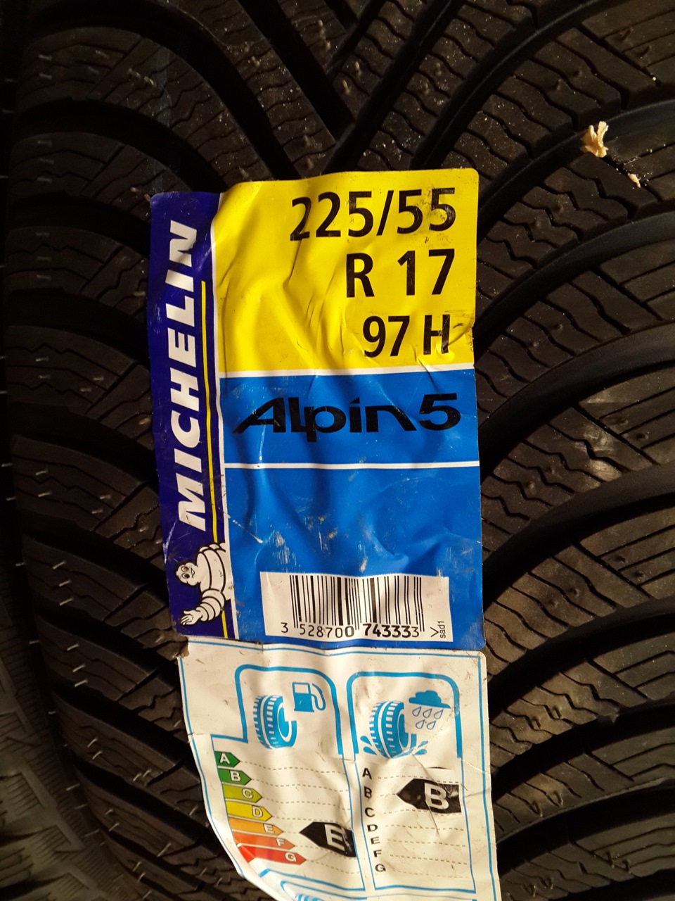 Зимове взуття. Michelin Alpin5 2